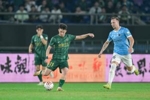 近六轮首胜！浙江2-1逆转新鹏城 王钰栋世界波破球荒托利奇点射